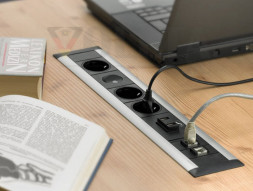 EVOline FrameDock (BF) / 1x розетка / 1x USB-зарядное устройство / серебристый